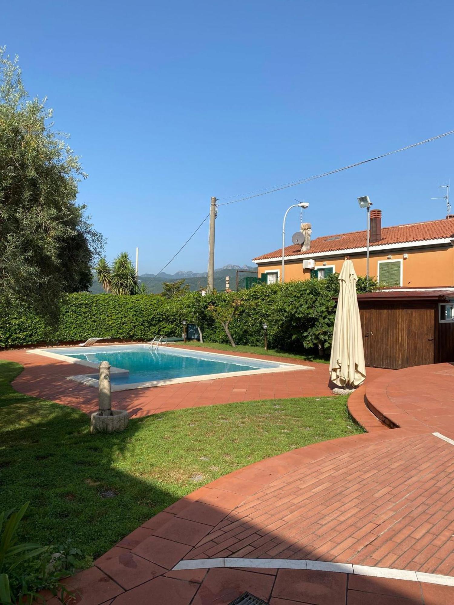 B&B La Rosa Salerno Eksteriør billede