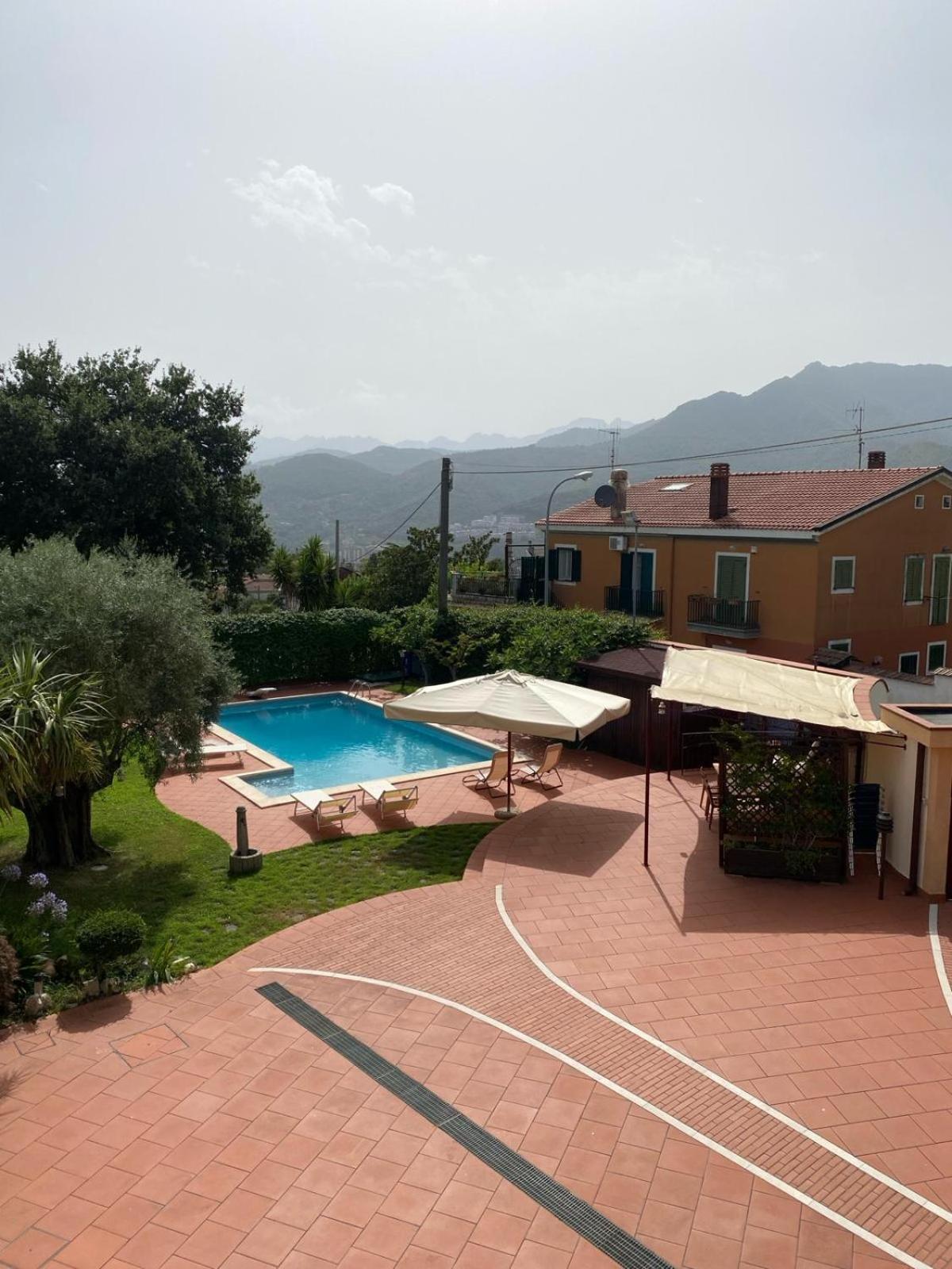 B&B La Rosa Salerno Eksteriør billede